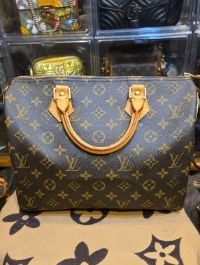 Louis Vuitton Speedy 30 Monogram M41526 Handbag - COA included w/purchase